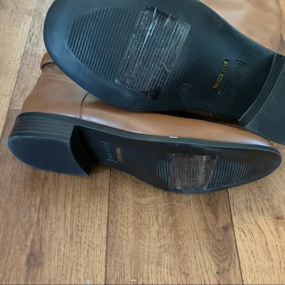 Brand new boots - Picture 3 of 3